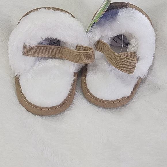 👶Girls Valen Sina Slippers Size infant 3 Brown and White👼 - Picture 4 of 4
